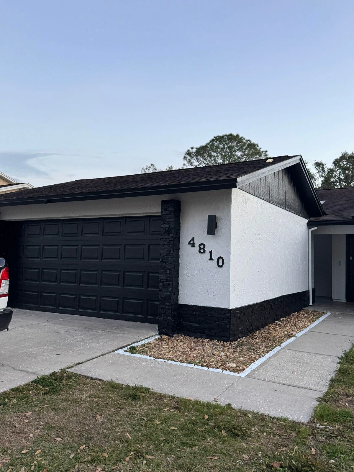 Full exterior repaint of a two story Tampa home